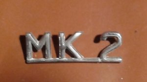 Emblème MK 2 sur le coffre arrière pour JAGUAR MK2 VENDU