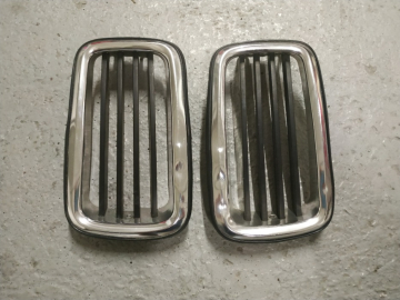 Grille for BMW 635 CSi  right and left side DC reserved