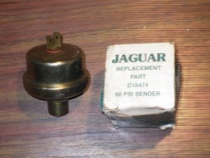 Sonde pression d'huile pour JAGUAR  Type E 3.8 et 4.2, MK 1 et 2, type S, MK10,420, 420G  VENDUE