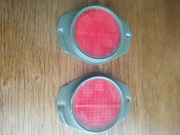 Retro-reflector for Jeep Willys